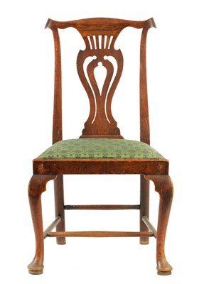 Lot 1050 - AN EARLY 18TH CENTURY ELM SINGLE SIDE CHAIR