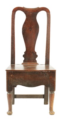 Lot 1068 - AN EARLY 18TH CENTURY OAK COMMODE CHAIR