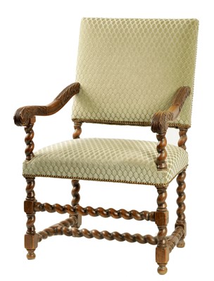 Lot 983 - A 19TH CENTURY CONTINENTAL WALNUT CHAIR