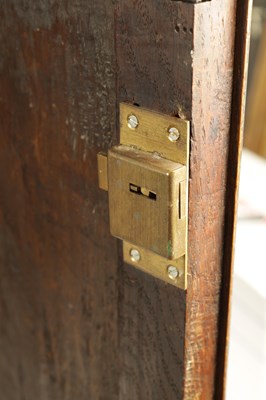 Lot 960 - AN EARLY 18TH CENTURY OAK SIDE CUPBOARD