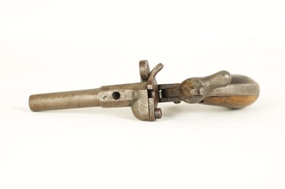 Lot 659 - A 19TH CENTURY MINIATURE STARTING PISTOL