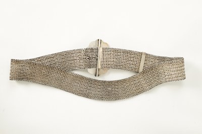 Lot 220 - A LATE 19TH CENTURY CHINESE SILVER BELT