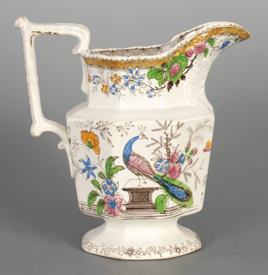 Lot 66 - AN EARLY 19TH CENTURY PEARLWARE JUG