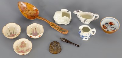 Lot 675 - A COLLECTION OF SMALL ITEMS