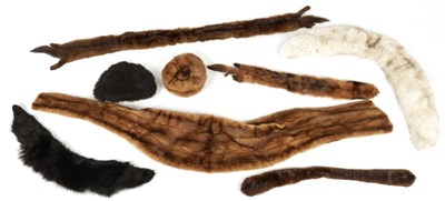 Lot 654 - A COLLECTION OF SEVEN VINTAGE FUR ITEMS