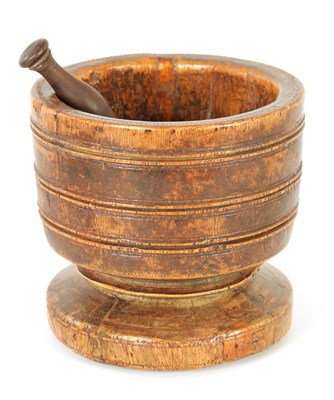 Lot 939 - AN 18TH CENTURY TREEN-WARE TURNED FRUITWOOD MORTAR