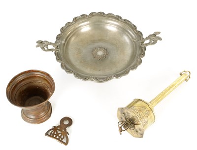 Lot 545 - A COLLECTION OF THREE METALWARE ITEMS