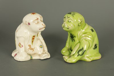 Lot 77 - A PAIR OF EARLY 20TH CENTURY GERMAN POTTERY