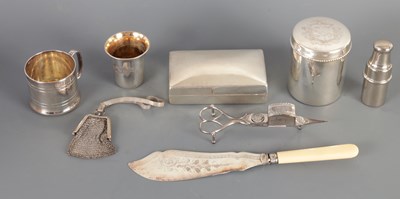 Lot 412 - A COLLECTION OF SILVER PLATED ITEMS