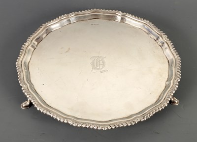 Lot 443 - AN EARLY 20TH CENTURY SILVER SALVER