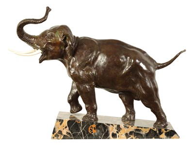 Lot 578 - A FRENCH ART DECO BRONZE SCULPTURE OF AN ELEPHANT