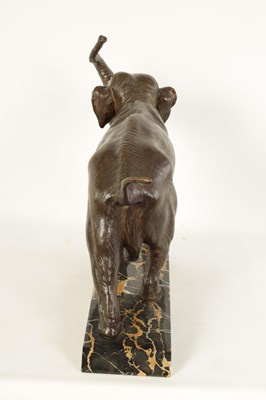 Lot 578 - A FRENCH ART DECO BRONZE SCULPTURE OF AN ELEPHANT