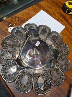 Lot 226 - A FINE LATE 19TH CENTURY JAPANESE MEIJI SILVER AND SHIBAYAMA WORK TABLE CENTREPIECE