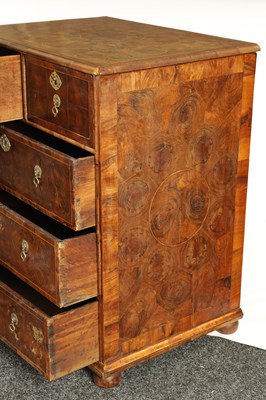 Lot 909 - AN UNUSUAL WILLIAM AND MARY OYSTERED LABURNUM CHEST OF DRAWERS