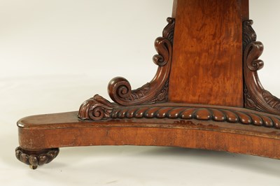Lot 912 - A LATE REGENCY MAHOGANY CIRCULAR DINING TABLE OF LARGE SIZE - POSSIBLY SCOTTISH