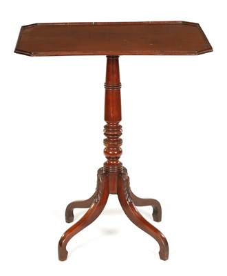 Lot 890 - A WILLIAM IV MAHOGANY OCCASIONAL TABLE