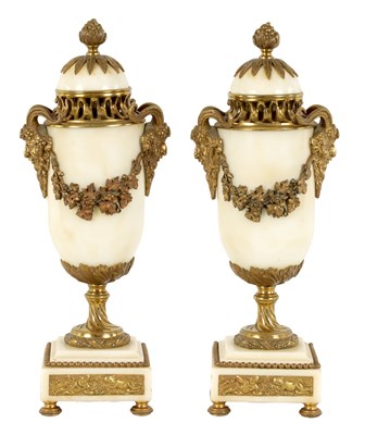 Lot 562 - A PAIR OF 19TH CENTURY CARRARA MARBLE AND ORMOLU MOUNTED CASOLETTES