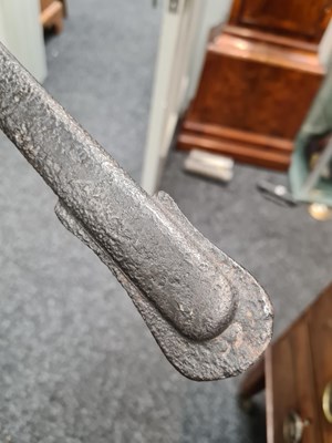 Lot 620 - A 19TH CENTURY OFFICERS ARTILLERY DRESS SWORD