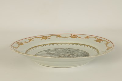 Lot 151 - A MID 18TH CENTURY CHINESE EXPORT PORCELAIN PLATE PAINTED EN GRISAILLE WITH EUROPEAN FIGURAL SCENE TO THE CENTRE