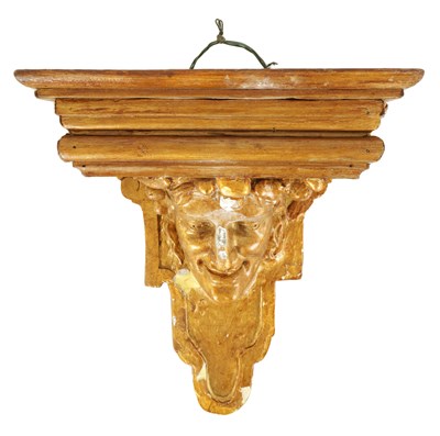 Lot 500 - AN 18TH CENTURY FRENCH CARVED MASK HEAD GILT GESSO WALL MOUNTED HANGING BRACKET