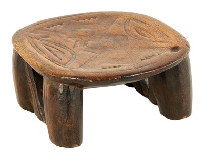 Lot 507 - A 19TH CENTURY SOUTH ISLANDS HARDWOOD LOW STOOL/HEAD REST