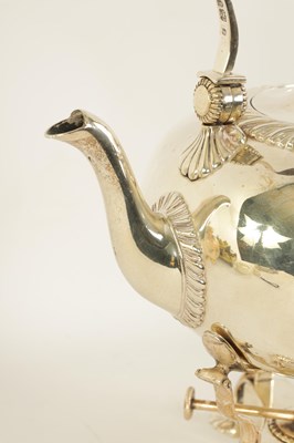 Lot 320 - AN EDWARD VII SILVER TEA KETTLE ON STAND OF GEORGE I DESIGN