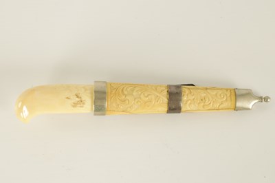 Lot 640 - A 19TH CENTURY NORWEGIAN WALRUS IVORY KNIFE