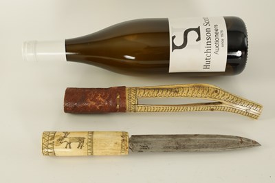 Lot 637 - AN EARLY 20TH CENTURY SAMI KNIFE WITH REINDEER HORN HANDLE