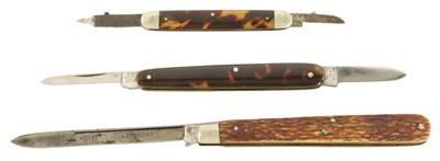 Lot 622 - A COLLECTION OF THREE JOSEPH RODGERS FOLDING POCKET KNIVES