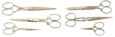 Lot 495 - TWO CASES OF JOSEPH RODGERS TRAVELLING SALESMAN'S SCISSORS