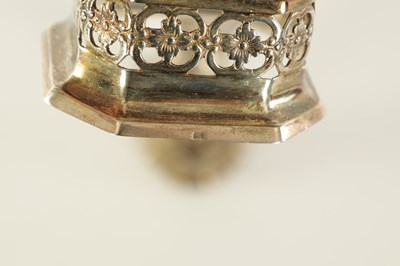 Lot 327 - A PAIR OF EARLY 20TH CENTURY GERMAN CAST SILVER SCULPTURES