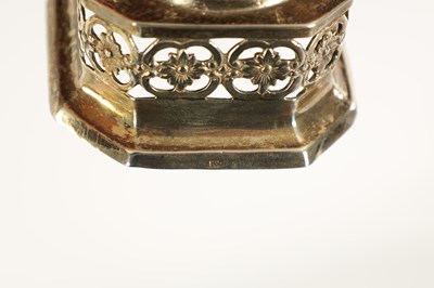 Lot 327 - A PAIR OF EARLY 20TH CENTURY GERMAN CAST SILVER SCULPTURES