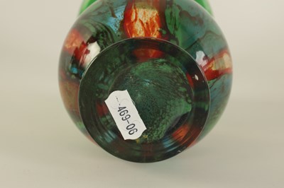 Lot 11 - AN EARLY 20TH CENTURY ART GLASS VASE POSSIBLY BY IKORA