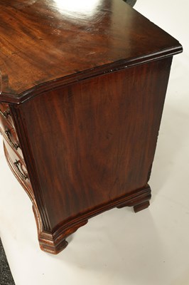 Lot 924 - A GOOD GEORGE III FIGURED MAHOGANY SERPENTINE CHEST OF SMALL SIZE