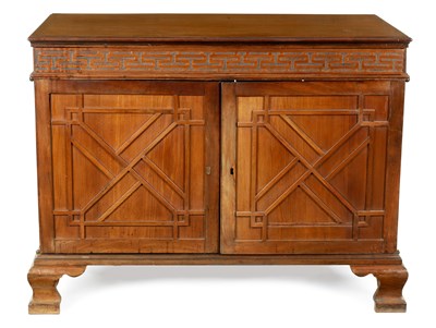 Lot 880 - AN UNUSUAL MID 18TH CENTURY CHIPPENDALE DESIGN MAHOGANY  FOLIO CABINET