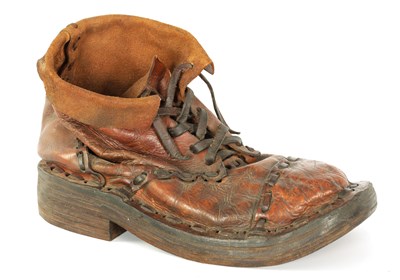 Lot 1325 - A 19TH CENTURY GIANT SIZE LEATHER COBLER’S ADVERTISING BOOT