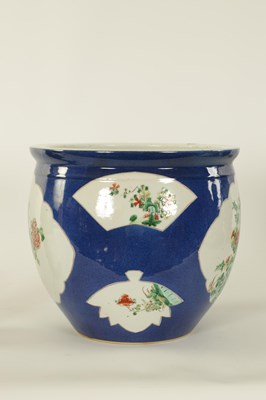 Lot 90 - A 19TH CENTURY CHINESE FAMILLE VERTE BULBOUS JARDINIERE