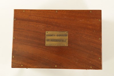 Lot 609 - DE GRAVE & CO. LTD, MAKERS LONDON. A GOOD EARLY 20TH CENTURY MAHOGANY CASED SET OF TRADING STANDARDS MEASURES FOR THE COUNTY BOROUGH OF HUDDERSFIELD