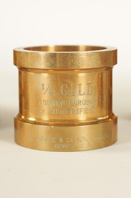 Lot 609 - DE GRAVE & CO. LTD, MAKERS LONDON. A GOOD EARLY 20TH CENTURY MAHOGANY CASED SET OF TRADING STANDARDS MEASURES FOR THE COUNTY BOROUGH OF HUDDERSFIELD