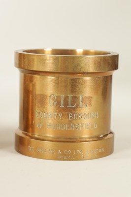 Lot 609 - DE GRAVE & CO. LTD, MAKERS LONDON. A GOOD EARLY 20TH CENTURY MAHOGANY CASED SET OF TRADING STANDARDS MEASURES FOR THE COUNTY BOROUGH OF HUDDERSFIELD