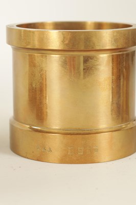 Lot 609 - DE GRAVE & CO. LTD, MAKERS LONDON. A GOOD EARLY 20TH CENTURY MAHOGANY CASED SET OF TRADING STANDARDS MEASURES FOR THE COUNTY BOROUGH OF HUDDERSFIELD