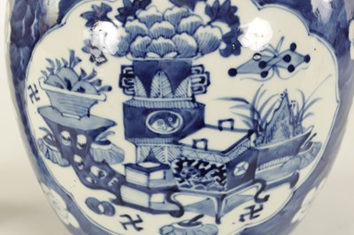 Lot 132 - AN EARLY 19TH CENTURY CHINESE LARGE BLUE AND WHITE GINGER JAR AND COVER