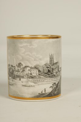 Lot 54 - AN EARLY 19TH CENTURY FLIGHT BARR AND BARR WORCESTER MUG