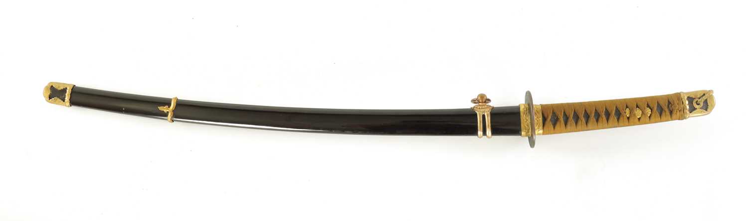 Lot 652 - AN EARLY 20TH CENTURY JAPANESE NAVAL OFFICER'S SAMURAI KATANA SWORD