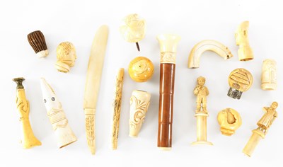 Lot 339 - A COLLECTION OF 19TH CENTURY CARVED IVORY ITEMS