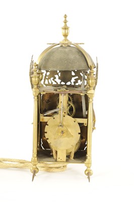 Lot 826 - THOMAS PARKER AT YE CRUTCHED FRIARS, LONDINI FECIT. A LATE 17TH CENTURY BRASS LANTERN CLOCK