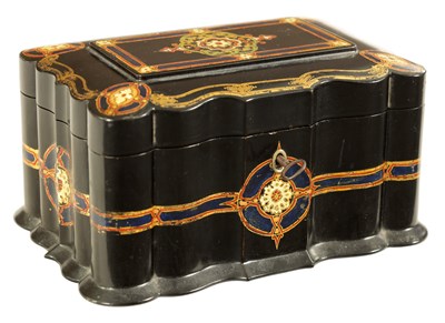 Lot 584 - JENNEN & BETTRIDGE. A 19TH CENTURY SERPENTINE SHAPED PAPIER MACHE TEA CADDY