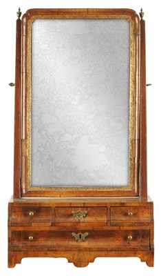 Lot 883 - AN EARLY 18TH CENTURY WALNUT DRESSING TABLE MIRROR