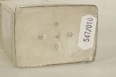 Lot 301 - A GEORGE IV SILVER TEA CADDY