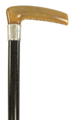 Lot 349 - A LATE 19TH CENTURY HORN HANDLED EBONISED WALKING STICK